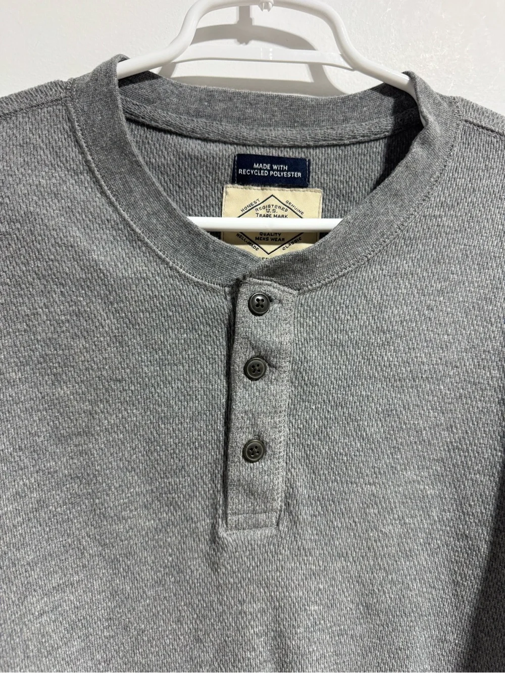 Men's St. John’s Bay Long Sleeve Henley Shirt - Gray Size M